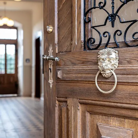 Gaestehaus Schloss Janson Worms