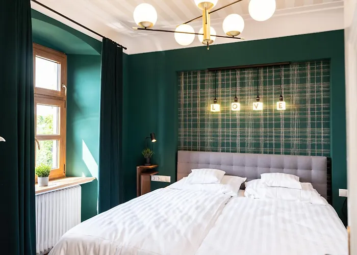 Gaestehaus Schloss Janson * Worms